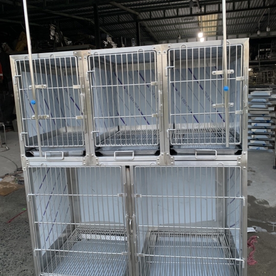 Chuồng 5 ô  Inox 304  Rộng 600 dài 1500 cao 1600